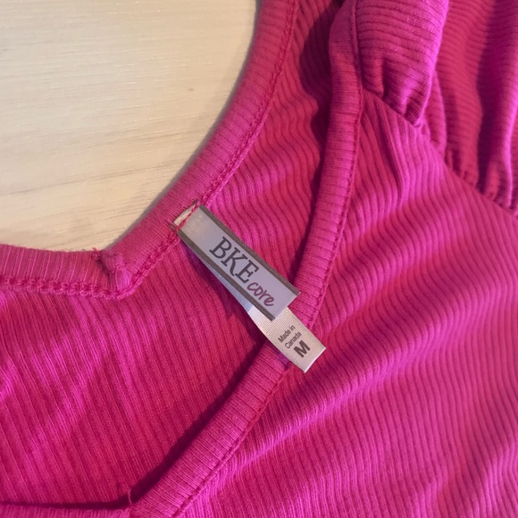 Women’s BKE Core V-Neck Top - Picture 5 of 7